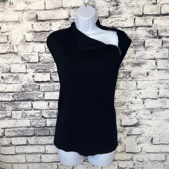 Carmen Marc Valvo Black Sleeveless Top Size Medium - Picture 2 of 7